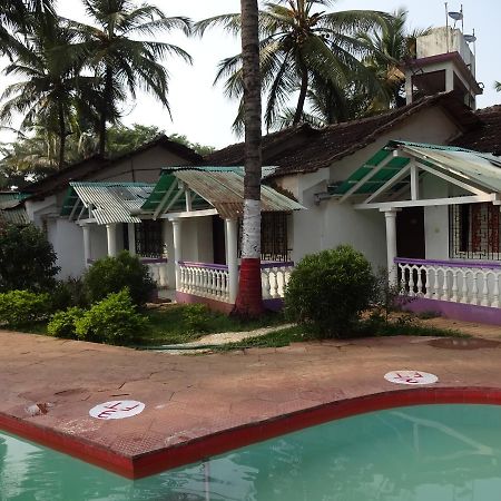 Colmar Beach Resort Majorda Esterno foto